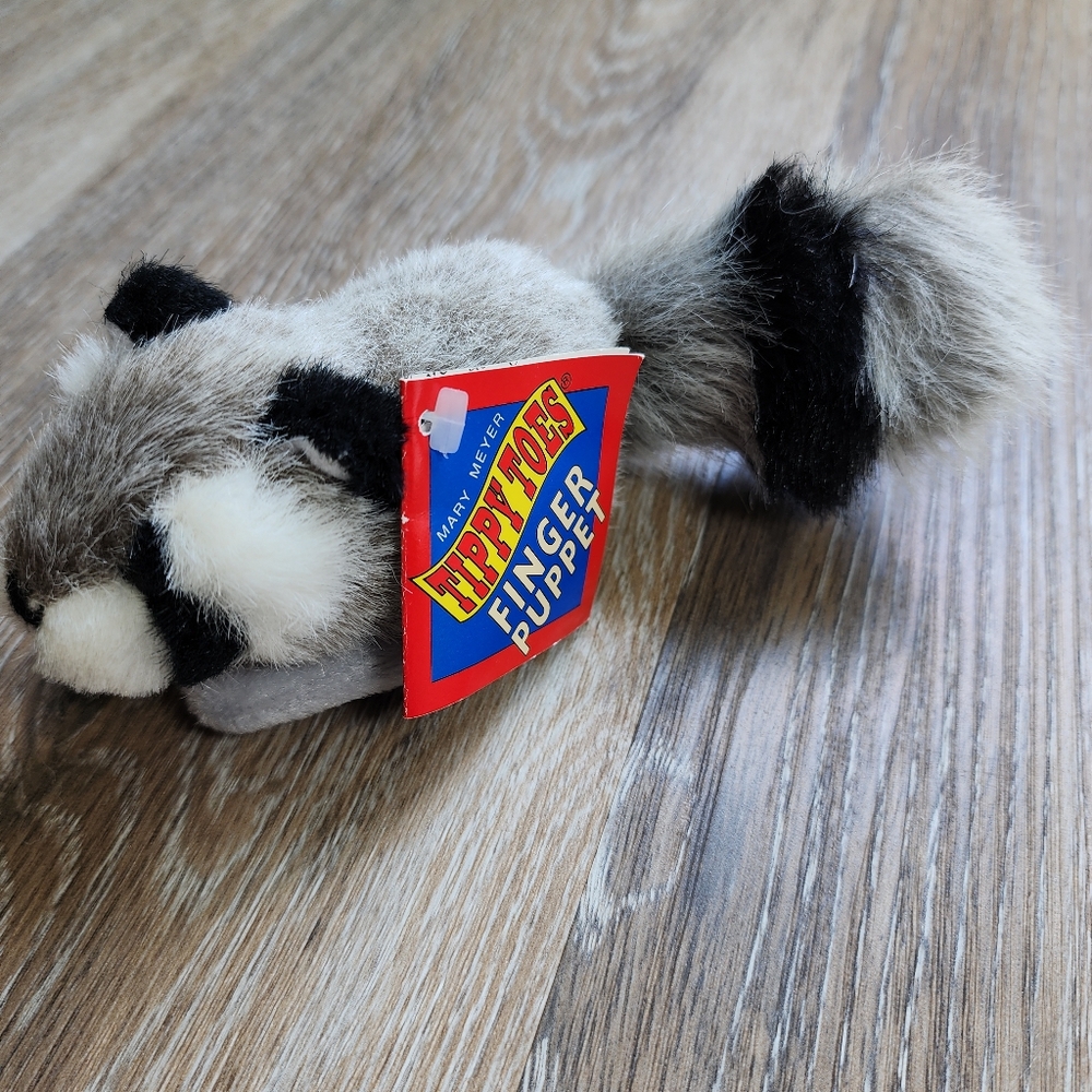 MARY MEYER TIPPY TOES FINGER PUPPET Raccoon BANDIT New